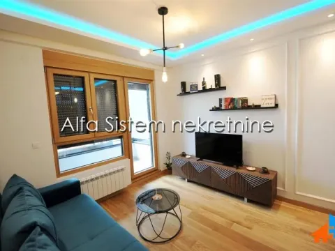 Stan in Novi Beograd Blok 65