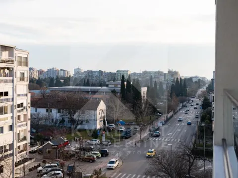 Izdavanje, dvosoban stan, 80m², Stara Varoš, Podgorica - image 24