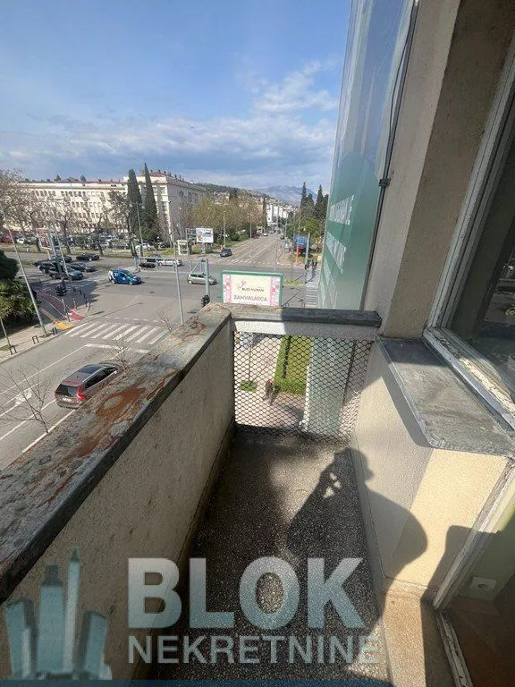Izdavanje, četvorosoban stan, 100m², Preko Morače, Podgorica