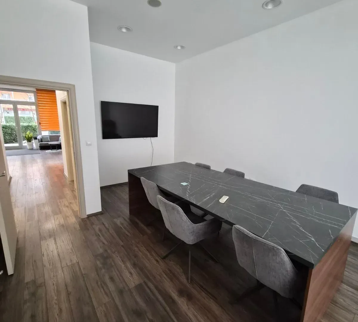 Rent, office space, 102m², City Kvart, Podgorica