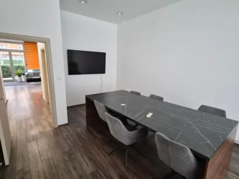 Rent, office space, 102m², City Kvart, Podgorica - image 4