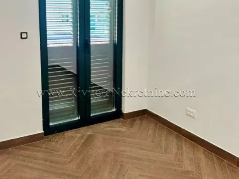 Prodaja, trosoban stan, 96m², Obala Đuraševića, Tivat - image 8
