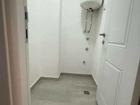 Izdavanje, trosoban stan, 105m², Central Point, Podgorica - image 11