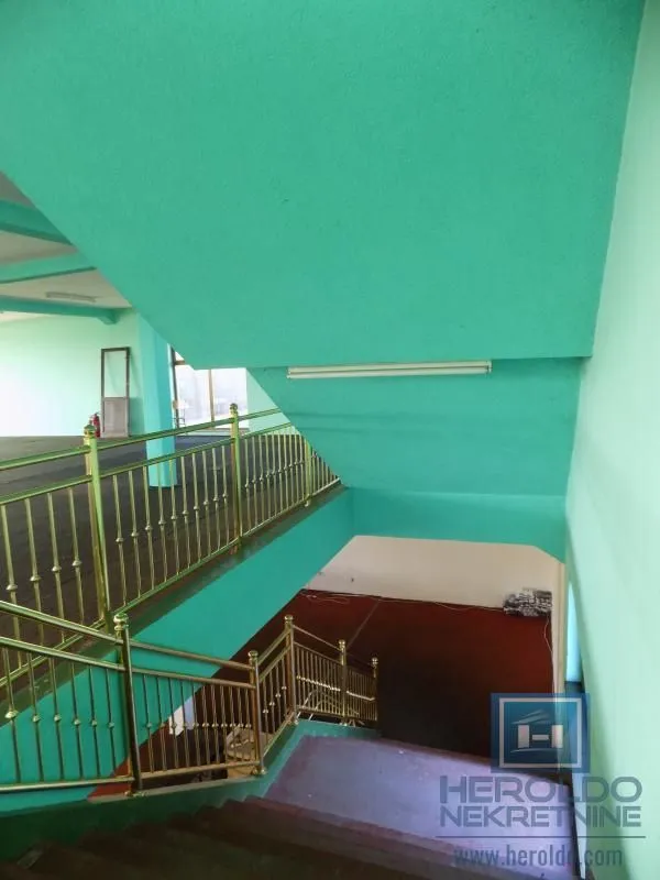 Rent, office space, 1300m², Supska, Ćuprija