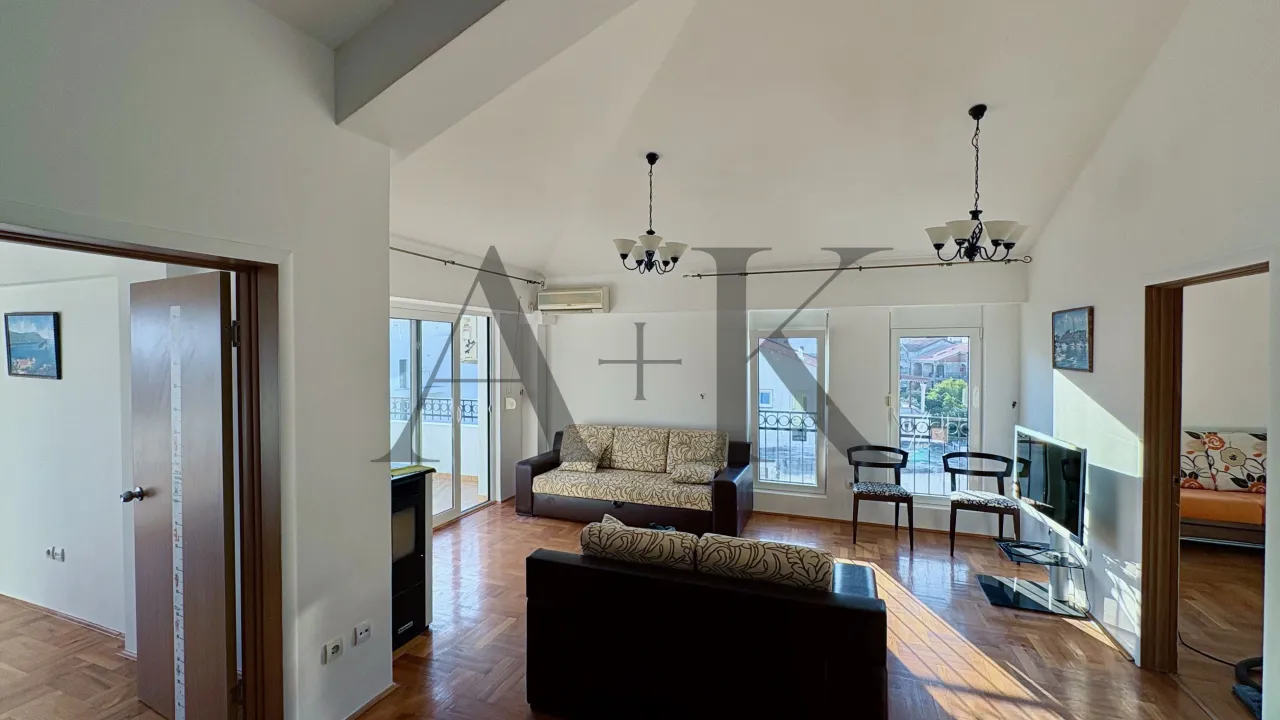 Sale, three bedroom apartment, 100m², Podmaine, Budva