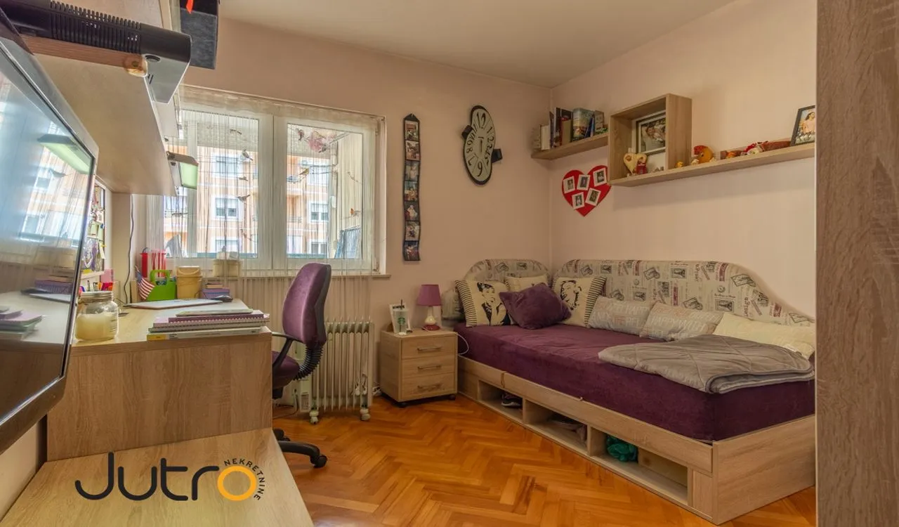 Izdavanje, dvosoban stan, 85m², Preko Morače, Podgorica