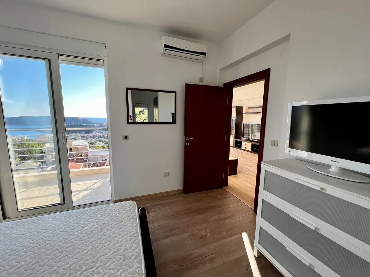 Sale, two bedroom apartment, 78m², Bečići, Budva