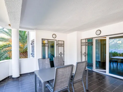 Prodaja, dvosoban stan, 104m², Stoliv, Kotor - image 20