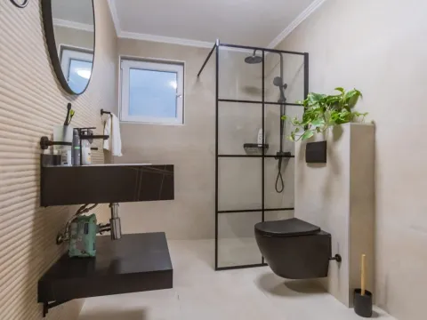 Rent, house, 300m², Markovići, Budva - image 17