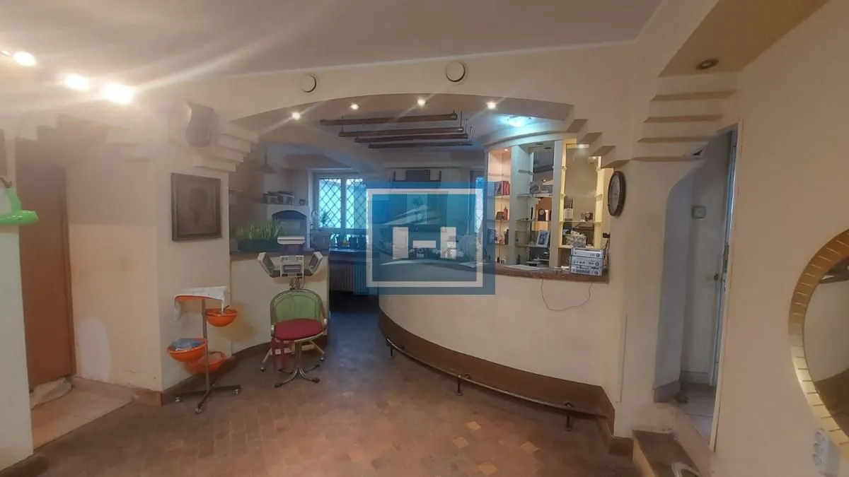Sale, office space, 66m², Čubura, Beograd