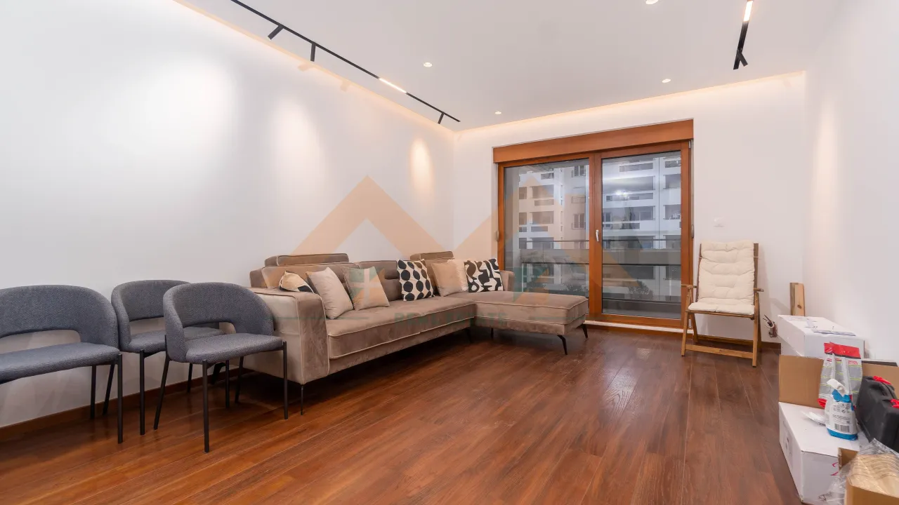 Prodaja, dvosoban stan, 77m², Master Kvart, Podgorica