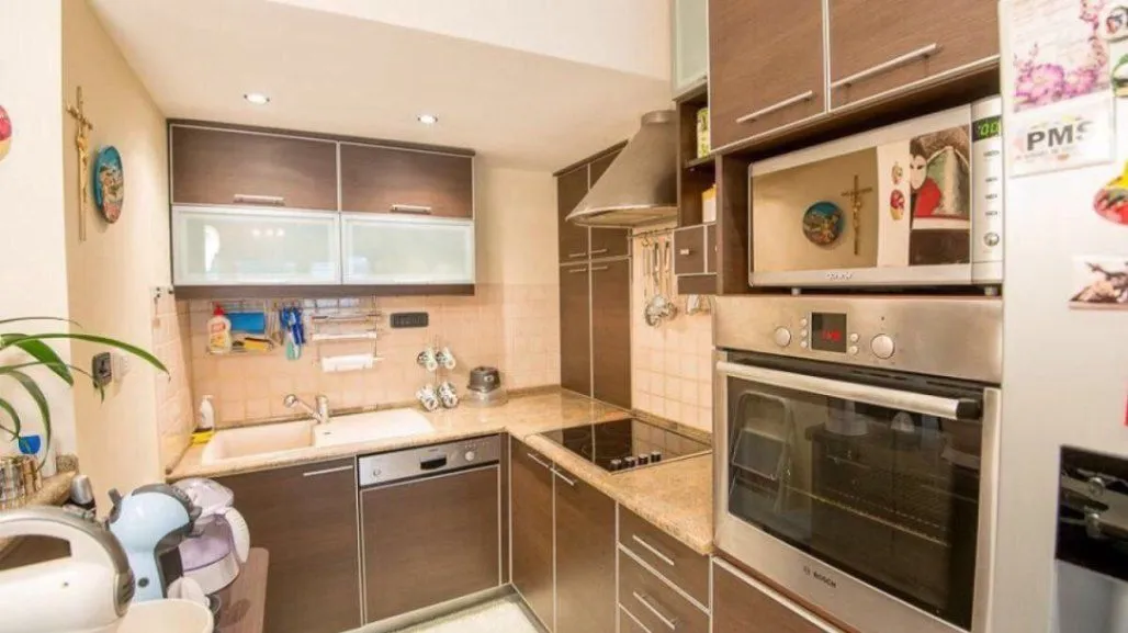 Prodaja, dvosoban stan, 70m², Centar, Tivat