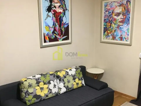 Rent, studio apartment, 33m², City Kvart, Podgorica - image 1
