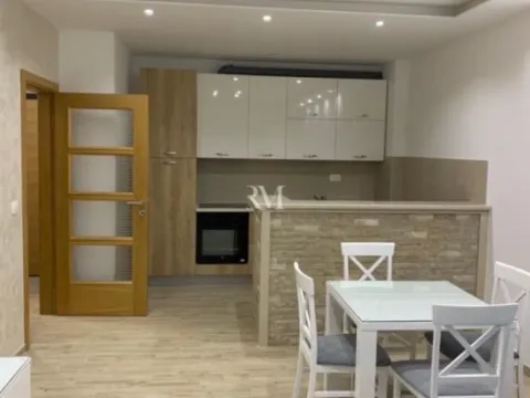 Izdavanje, stan, 54m², Kalimanj, Tivat - image 2