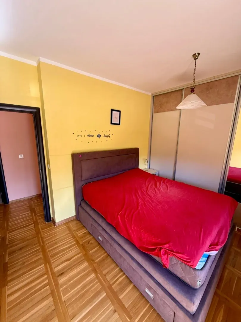 Izdavanje, dvosoban stan, 75m², Zabjelo, Podgorica