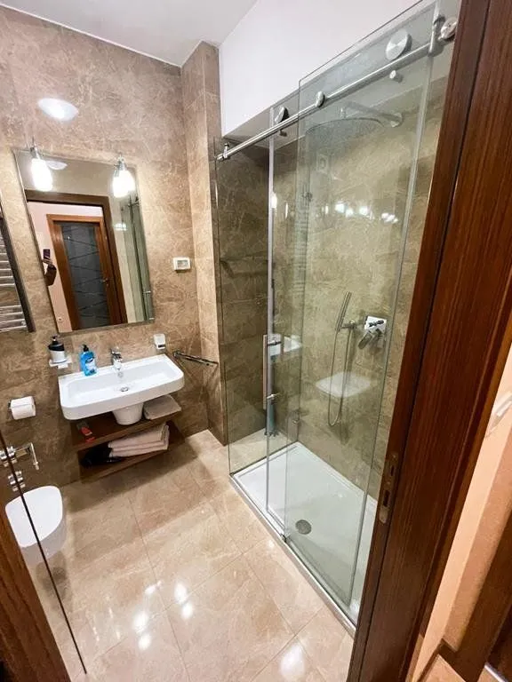 Izdavanje, jednosoban stan, 60m², Centar, Podgorica
