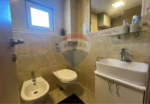 Izdavanje, četvorosoban stan, 136m², Pobrežje, Podgorica - image 6