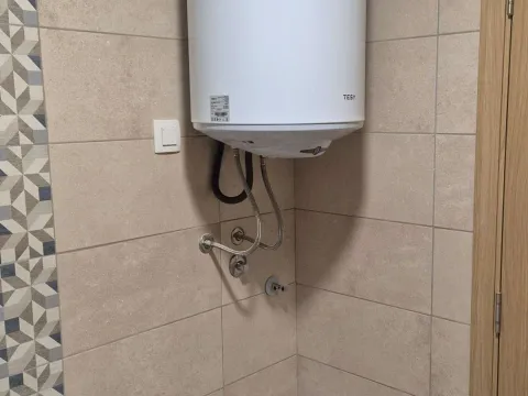 Prodaja, jednosoban stan, 40m², Stari Aerodrom, Podgorica - image 12