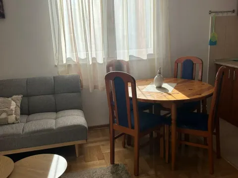 Izdavanje, jednosoban stan, 45m², Centar, Tivat - image 3