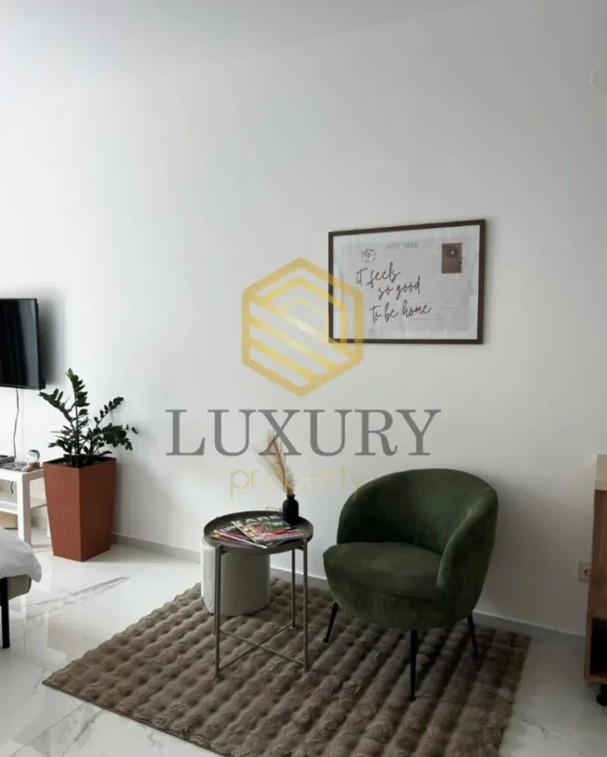 Izdavanje, garsonjera, 27m², Pržno, Budva