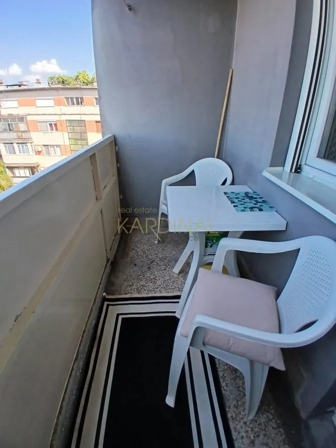 Prodaja, dvosoban stan, 66m², Centar, Jagodina