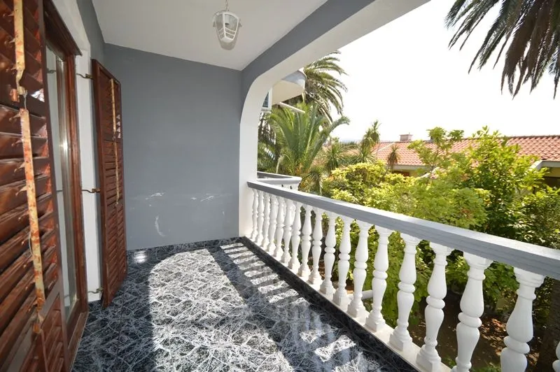 Prodaja, kuća, 490m², Savina, Herceg Novi