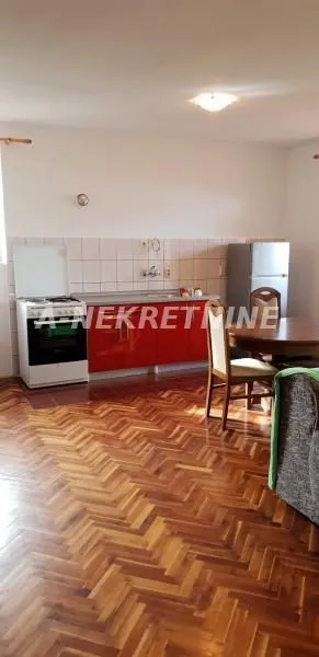Rent, four bedroom apartment, 80m², Sremska Kamenica, Petrovaradin