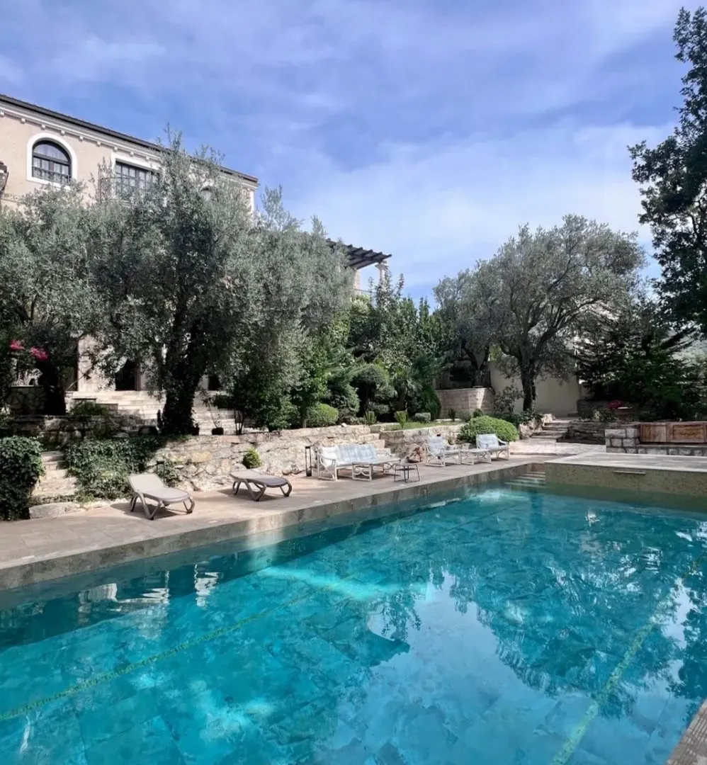 Sale, house, 550m², Reževići, Budva