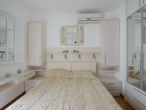 Sale, one bedroom apartment, 68m², Pržno, Budva - image 15