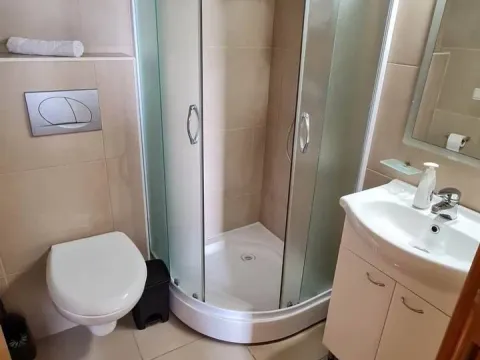 Prodaja, dvosoban stan, 75m², Pržno, Budva - image 11