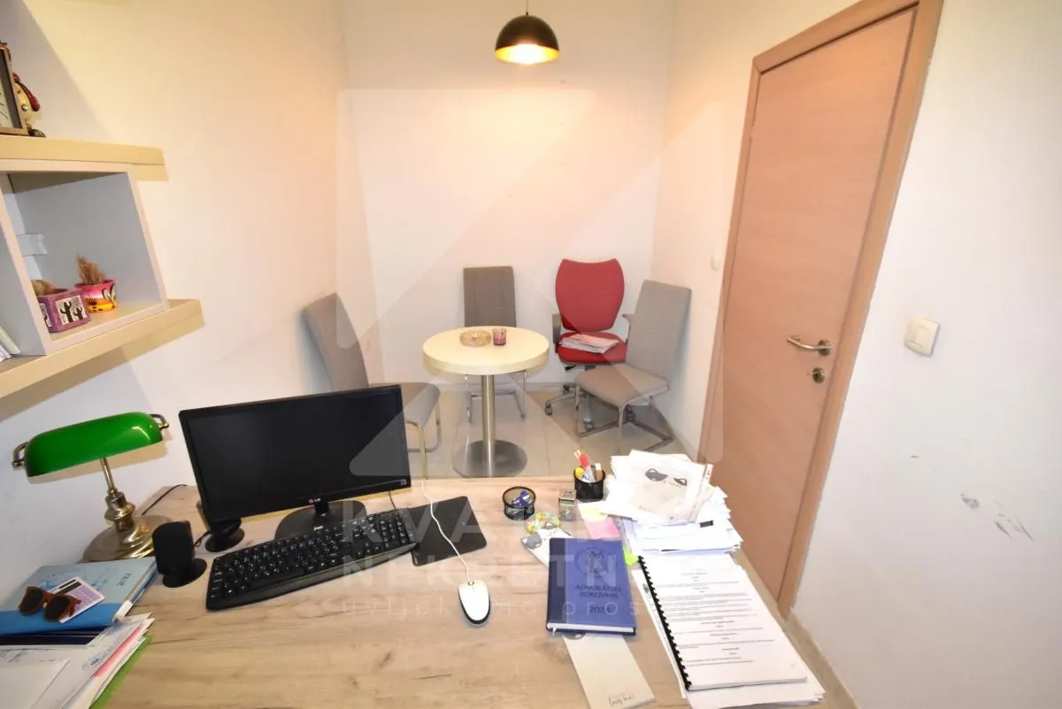 Rent, office space, 15m², Momišići, Podgorica