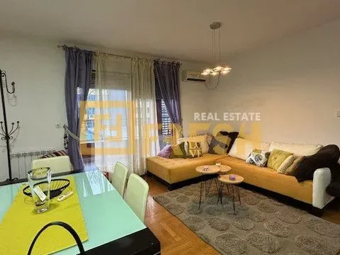 Izdavanje, dvosoban stan, 67m², Preko Morače, Podgorica - image 1