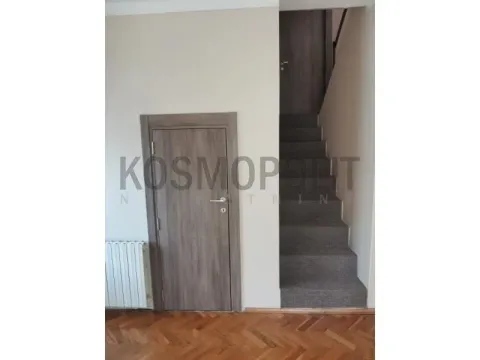 Sale, house, 110m², Zemun Ugrinovci, Zemun Sve Podlokacije - image 8