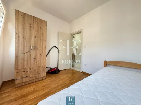 Izdavanje, dvosoban stan, 60m², Stari Aerodrom, Podgorica - image 10
