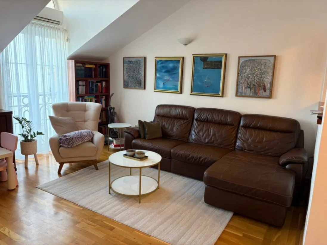 Prodaja, dvosoban stan, 64m², Ljubović, Podgorica