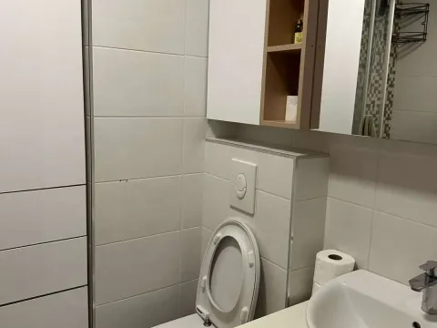 Izdavanje, jednosoban stan, 45m², City Kvart, Podgorica - image 2