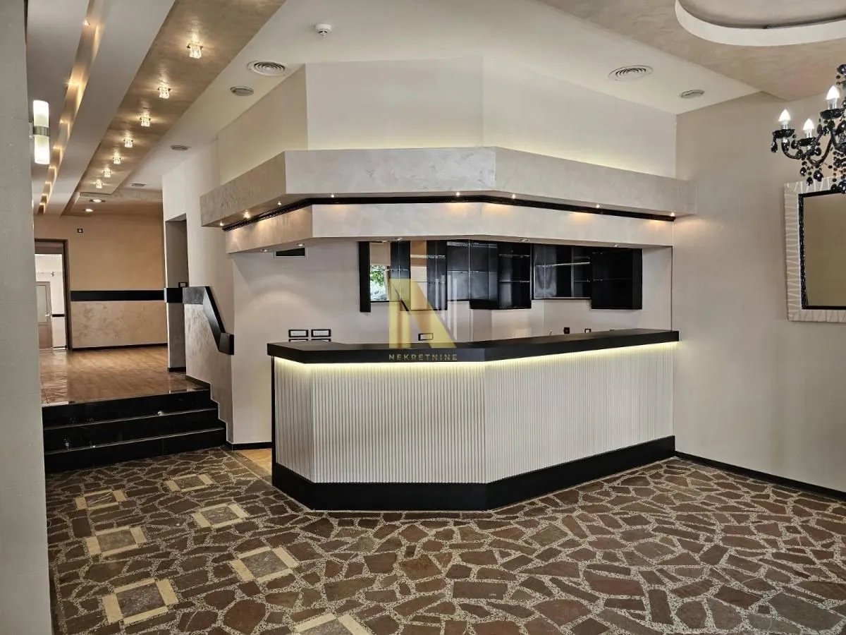 Rent, office space, 150m², Bulevar Oslobodjenja, Novi Sad Sve Podlokacije