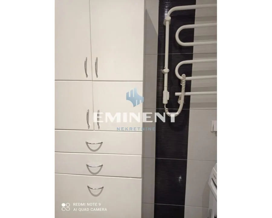 Sale, three bedroom apartment, 133m², Uciteljsko Naselje, Zvezdara Sve Podlokacije