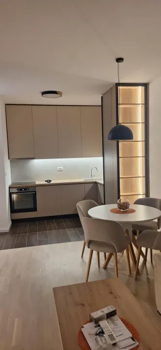 Izdavanje, jednosoban stan, 42m², Tološi, Podgorica