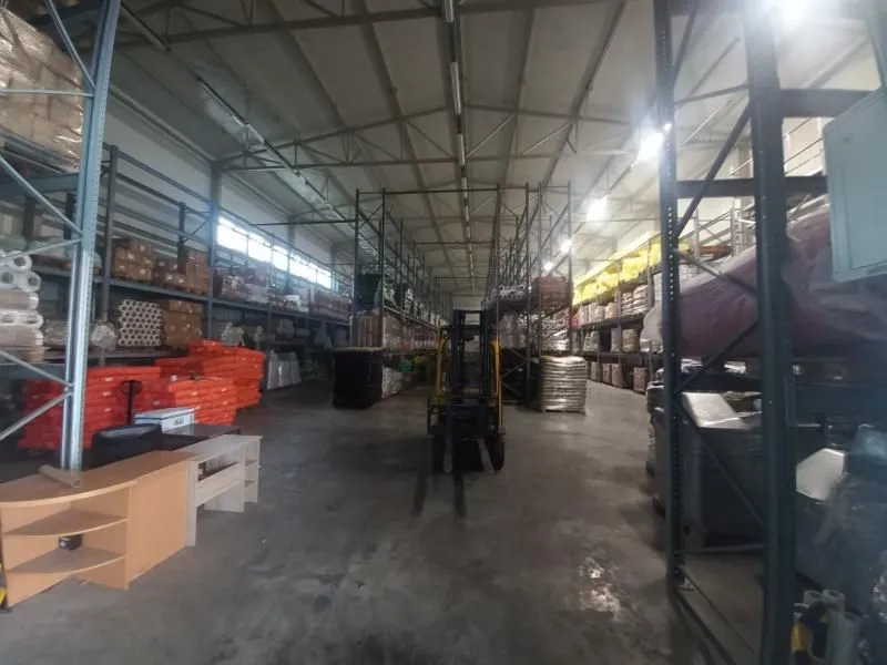 Sale, office space, 3100m², Ledine, Beograd