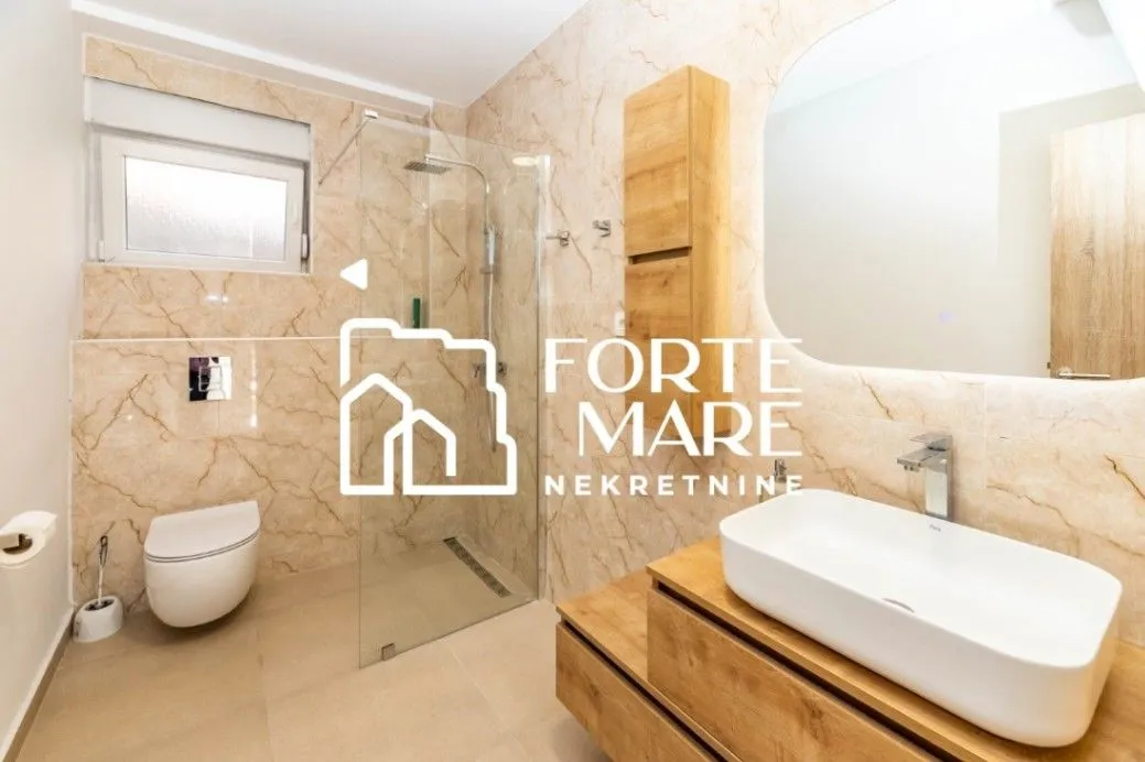 Prodaja, kuća, 294m², Herceg Novi, Crna Gora