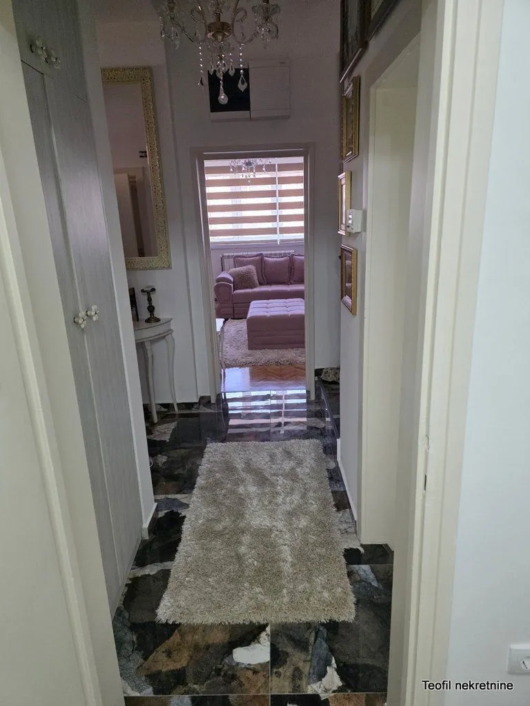 Prodaja, kuća, 150m², Zemun Save Kovačevića, Zemun Sve Podlokacije