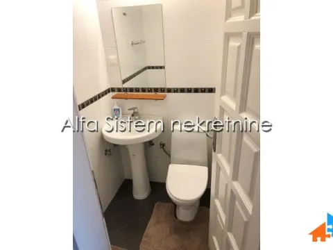 Rent, three bedroom apartment, 110m², Savski Venac, Beograd - image 17