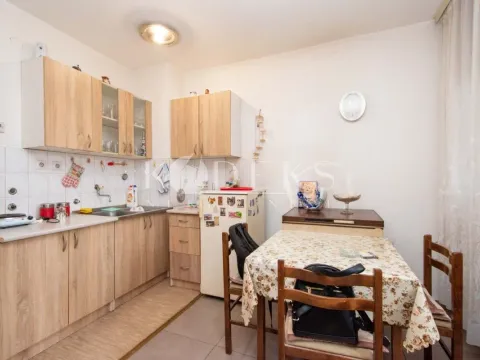 Izdavanje, jednosoban stan, 40m², Stari Aerodrom, Podgorica - image 3