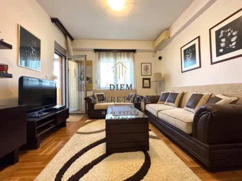 Izdavanje, jednosoban stan, 60m², Stari Aerodrom, Podgorica - image 9