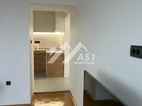 Izdavanje, dvosoban stan, 40m², Železnička Stanica, Novi Sad Sve Podlokacije - image 7