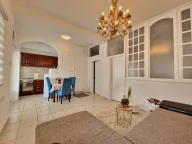 Izdavanje, dvosoban stan, 52m², Budva, Crna Gora - image 9