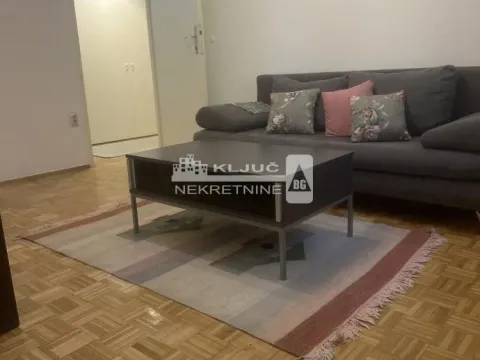 Rent, two bedroom apartment, 70m², Kalenić Pijaca, Vračar Sve Podlokacije - image 10