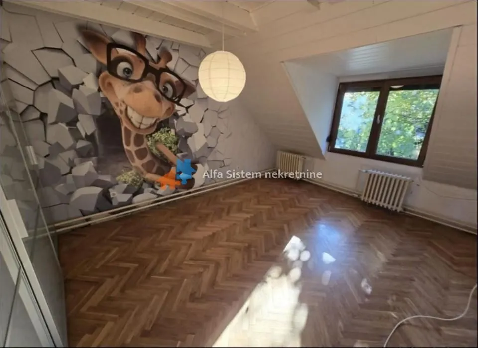 Izdavanje, kuća, 160m², Savski Venac, Beograd