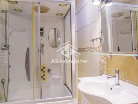 Rent, four bedroom apartment, 140m², Đeram Pijaca, Beograd - image 29